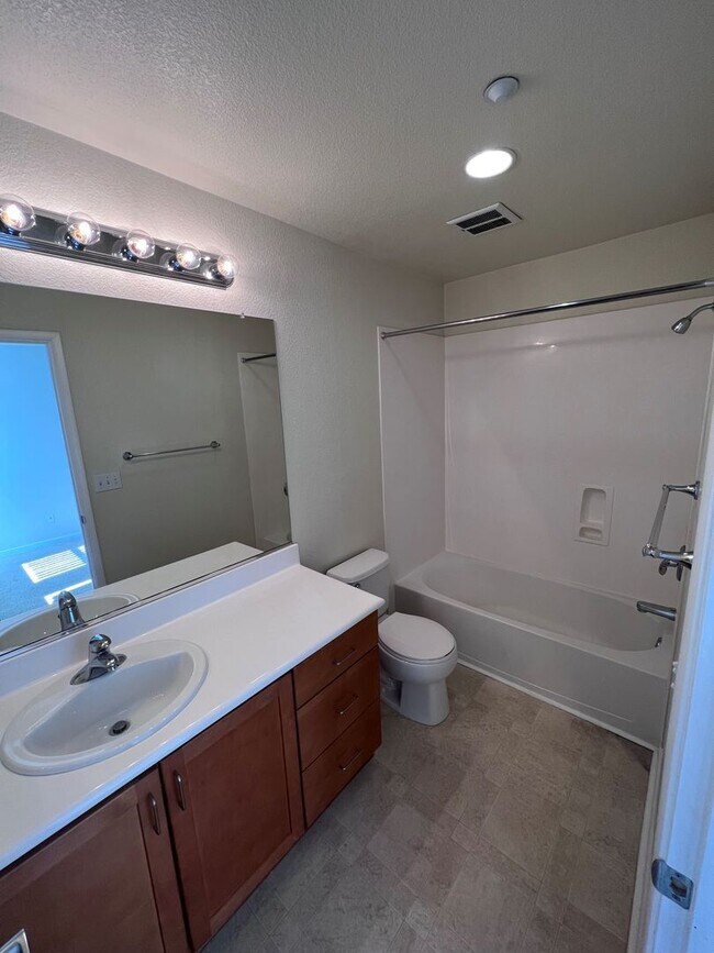 Building Photo - Nor Cal Realty Inc, 3 Bd 3 bth town home with 2 car garage