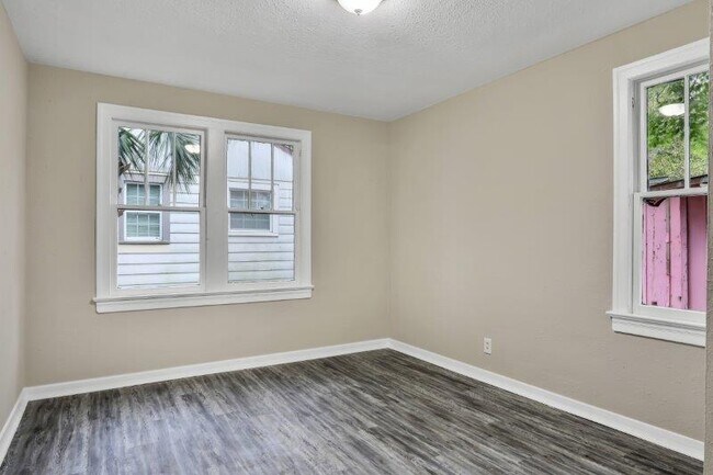 Building Photo - 2227 Blanding Blvd
