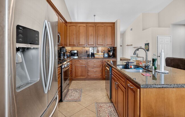 Building Photo - 1528 Knoll Park Glen