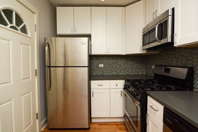 Building Photo - 2328 N Rockwell St