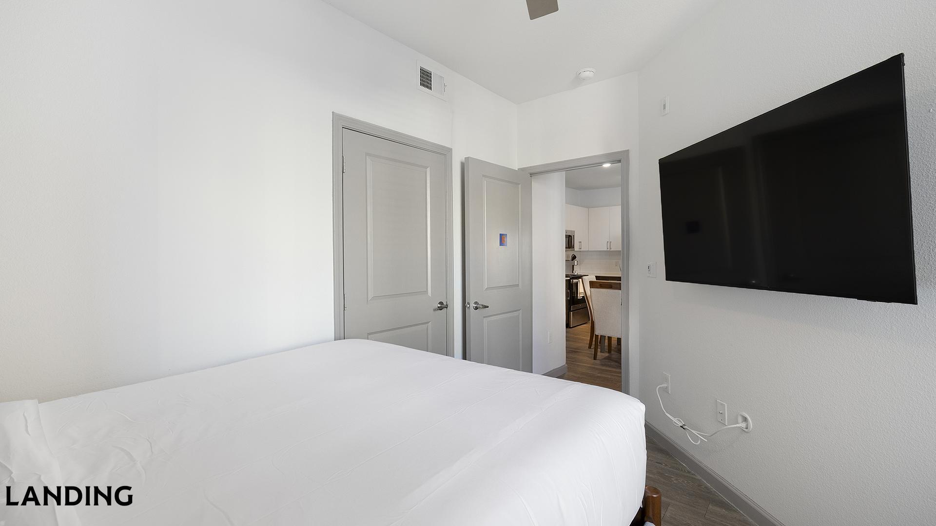 Building Photo - 1001 S Center St