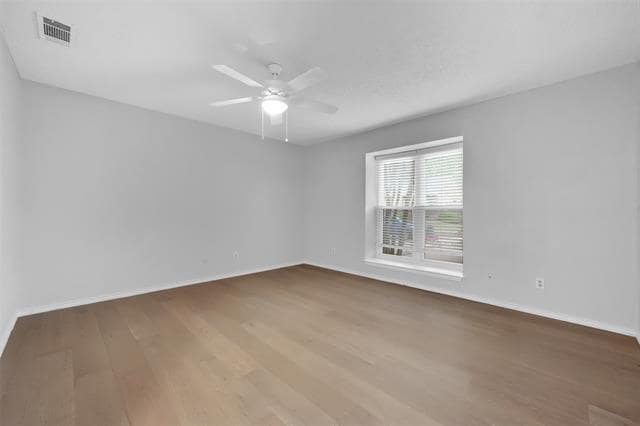 Building Photo - 2111 E Belt Line Rd