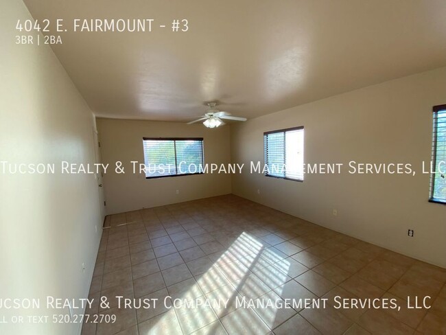 Building Photo - Spacious 3-bedroom unit!