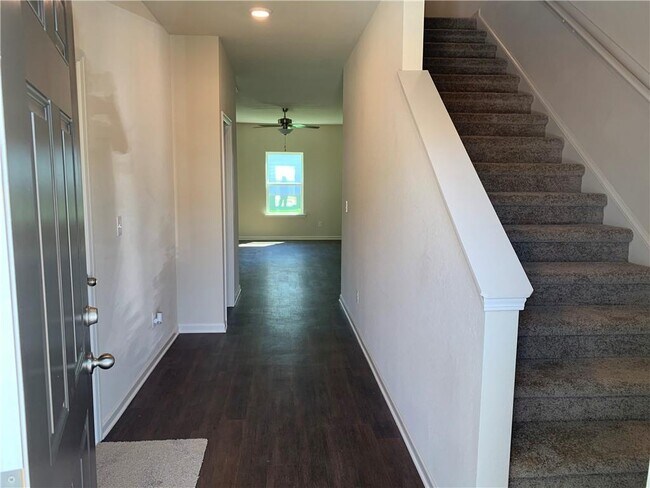 Building Photo - 748 Walnut Creek Cir