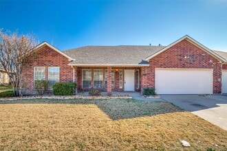 Building Photo - 8690-8690 Holly St