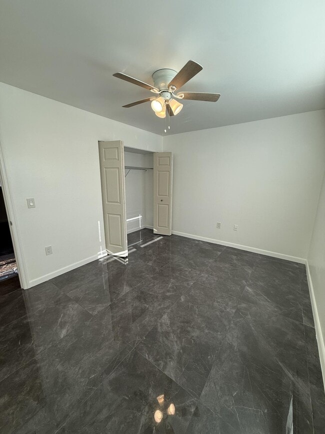 Building Photo - 650 SW 2nd Ave