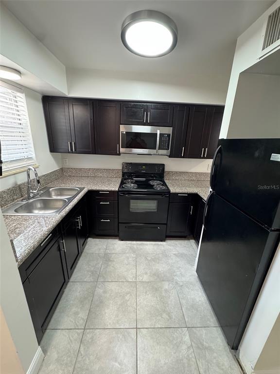 Building Photo - 1177 Bentley Rd