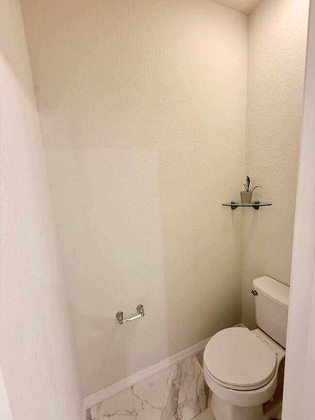 Building Photo - 5182 Eucalyptus Dr