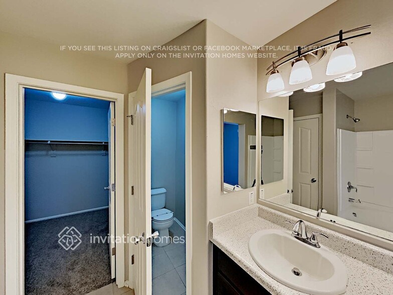 Building Photo - 932 S Sabino Dr