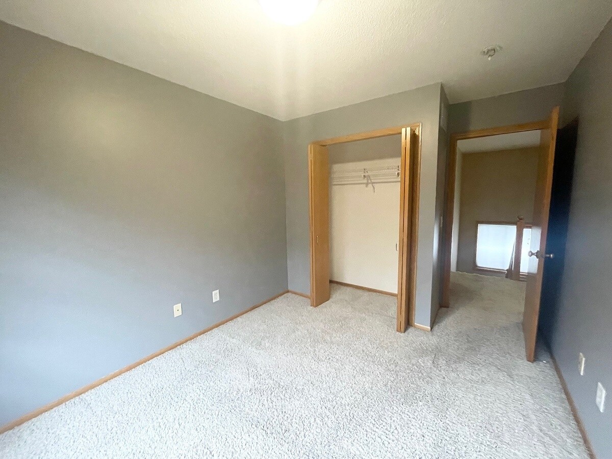 Building Photo - 13924 Glendale Trl