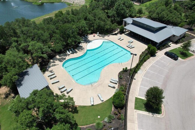 Building Photo - 2209 Santa Isabella Dr