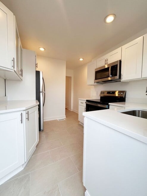Building Photo - 3047 Coral St