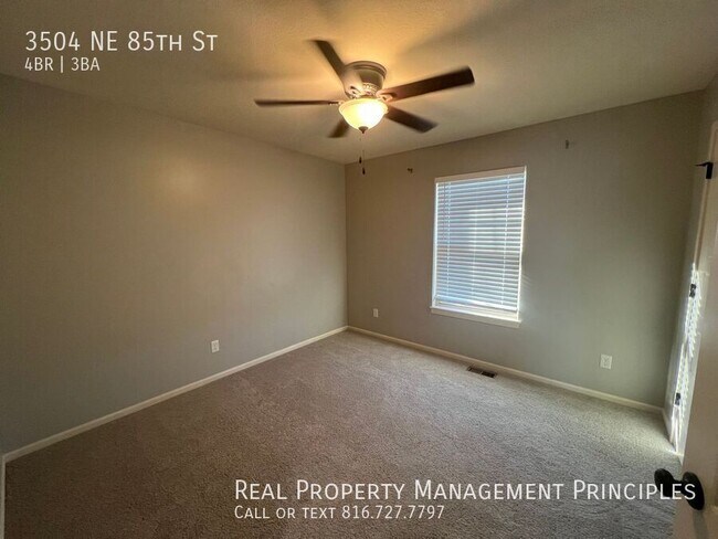 Building Photo - 3504 NE 85th St
