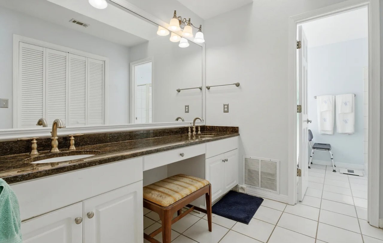 Building Photo - 11243 Merganser Way
