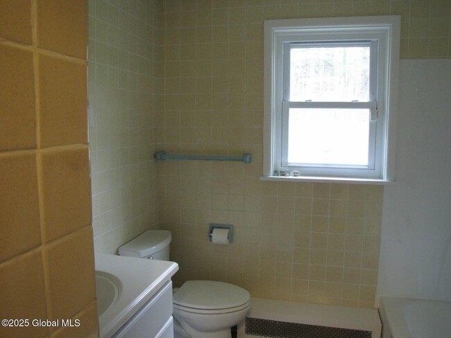 Building Photo - 191 Helderberg Pkwy