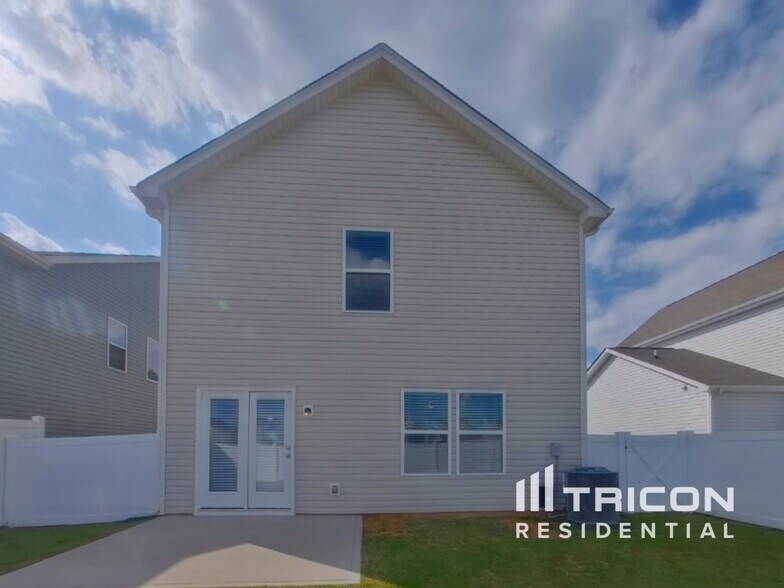 Building Photo - 3832 Tersk Dr