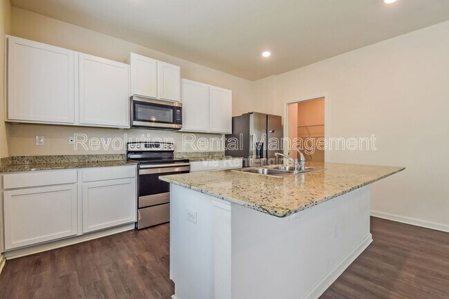 Building Photo - 487 Walnut Grv Wy