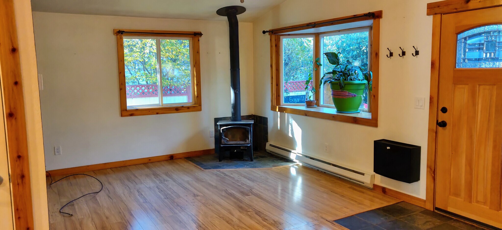 Living room - 3842 Idaho St