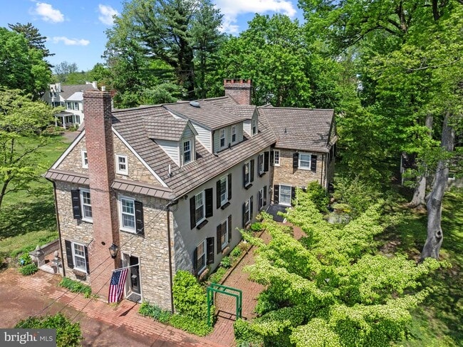 Building Photo - 209 N Bellevue Ave