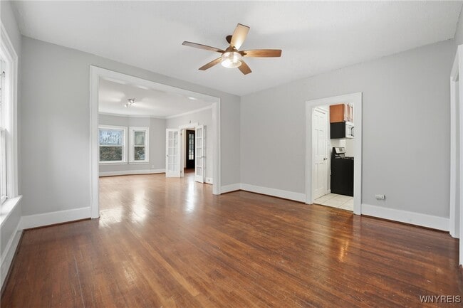 Building Photo - 449 Bird Ave