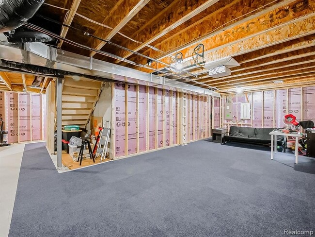 Building Photo - 8640 Quincy Dr