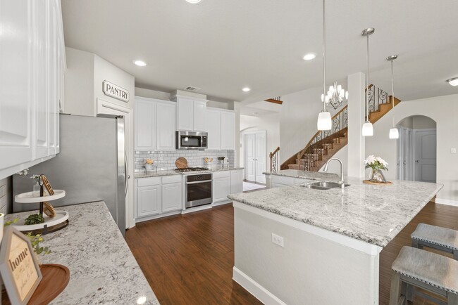 Building Photo - 9502 Windsong Dr