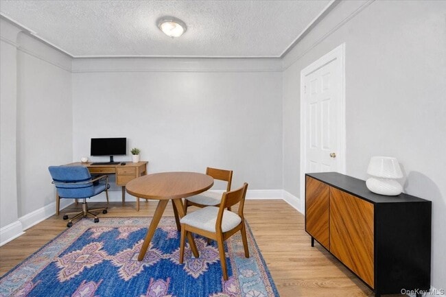 Building Photo - 7 Greenridge Ave