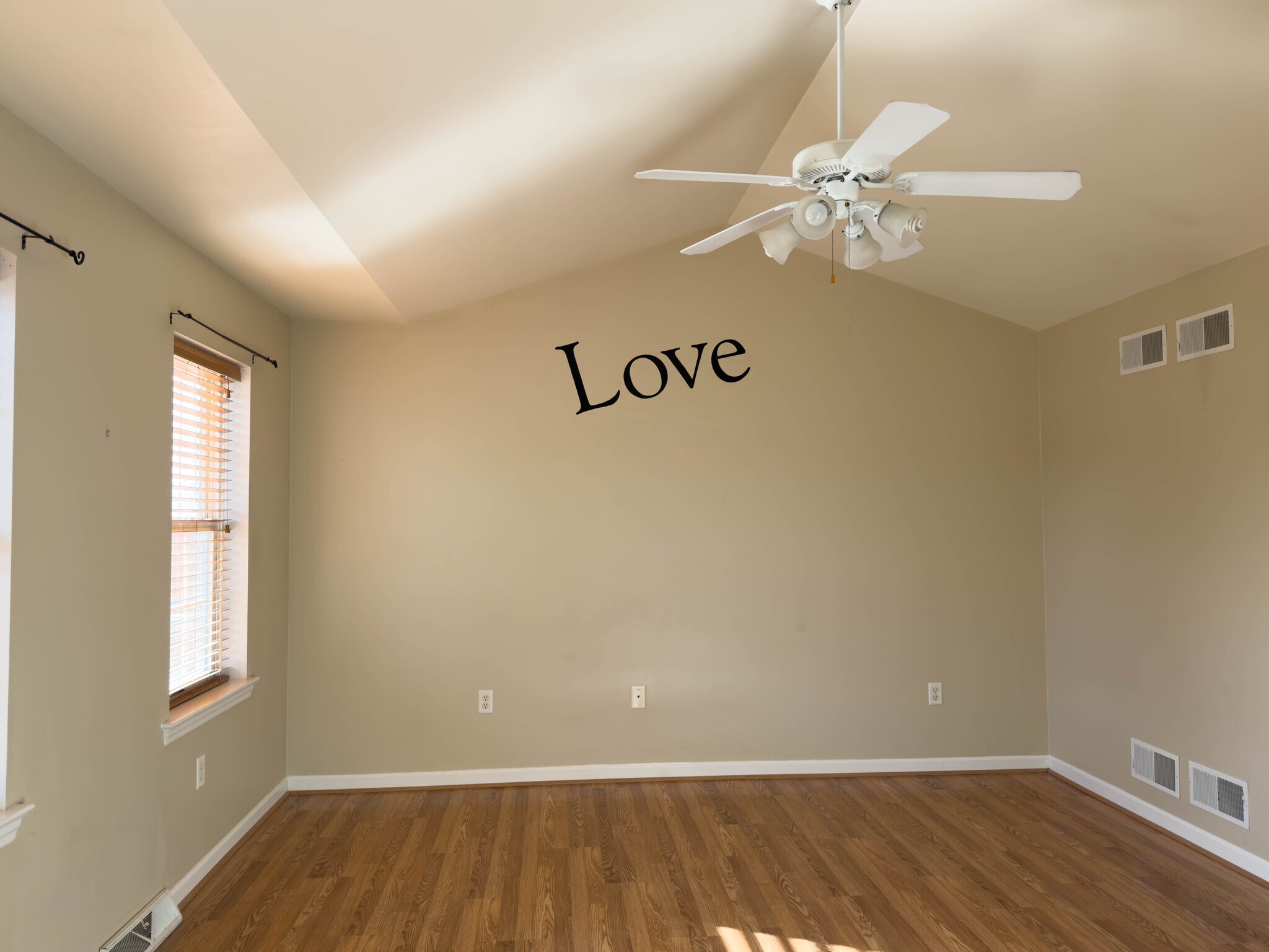 Building Photo - 562 Wood Duck Dr