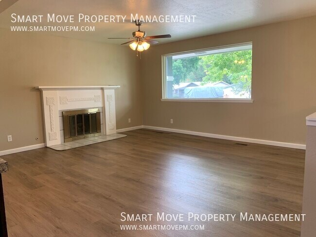 Building Photo - Upgraded split level 4 bed home in West Bench