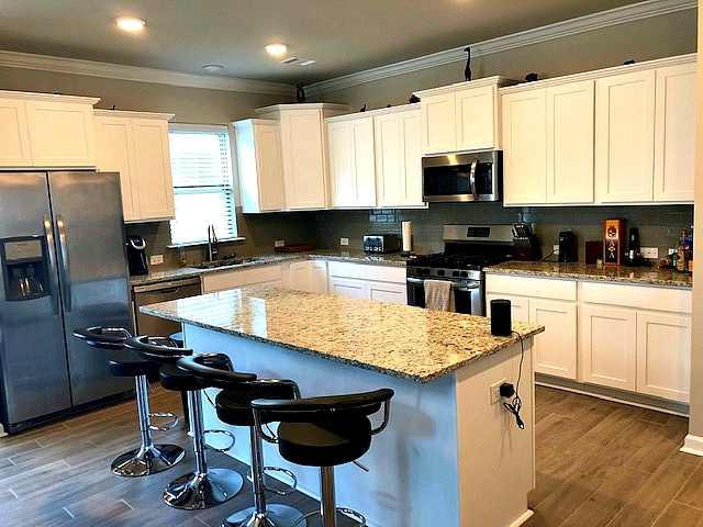 Kitchen - 1433 Meridian Dr