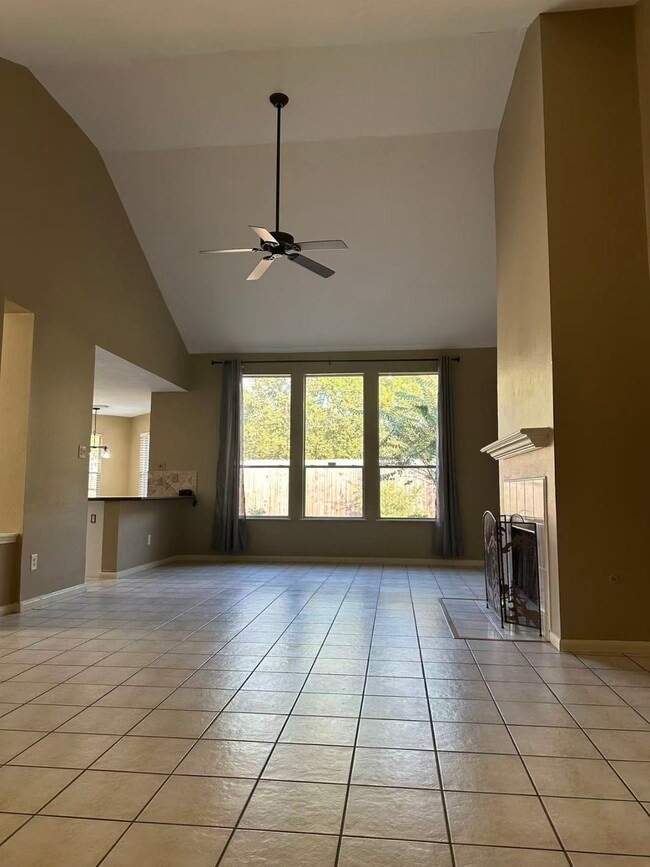 Building Photo - 2919 Foxden Dr