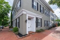 Building Photo - 2800 Dumbarton St NW