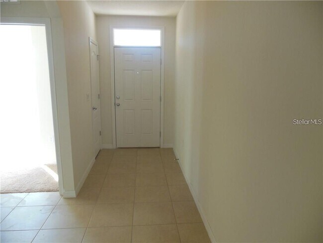Building Photo - 119 Bella Dr