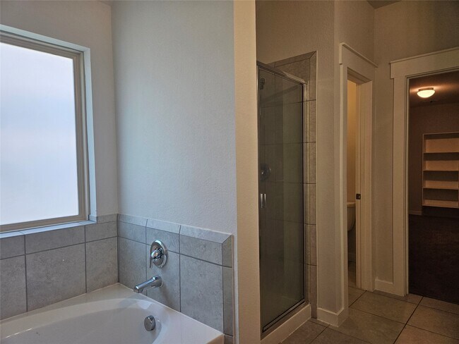 Building Photo - 2833 Bretton Woods Dr