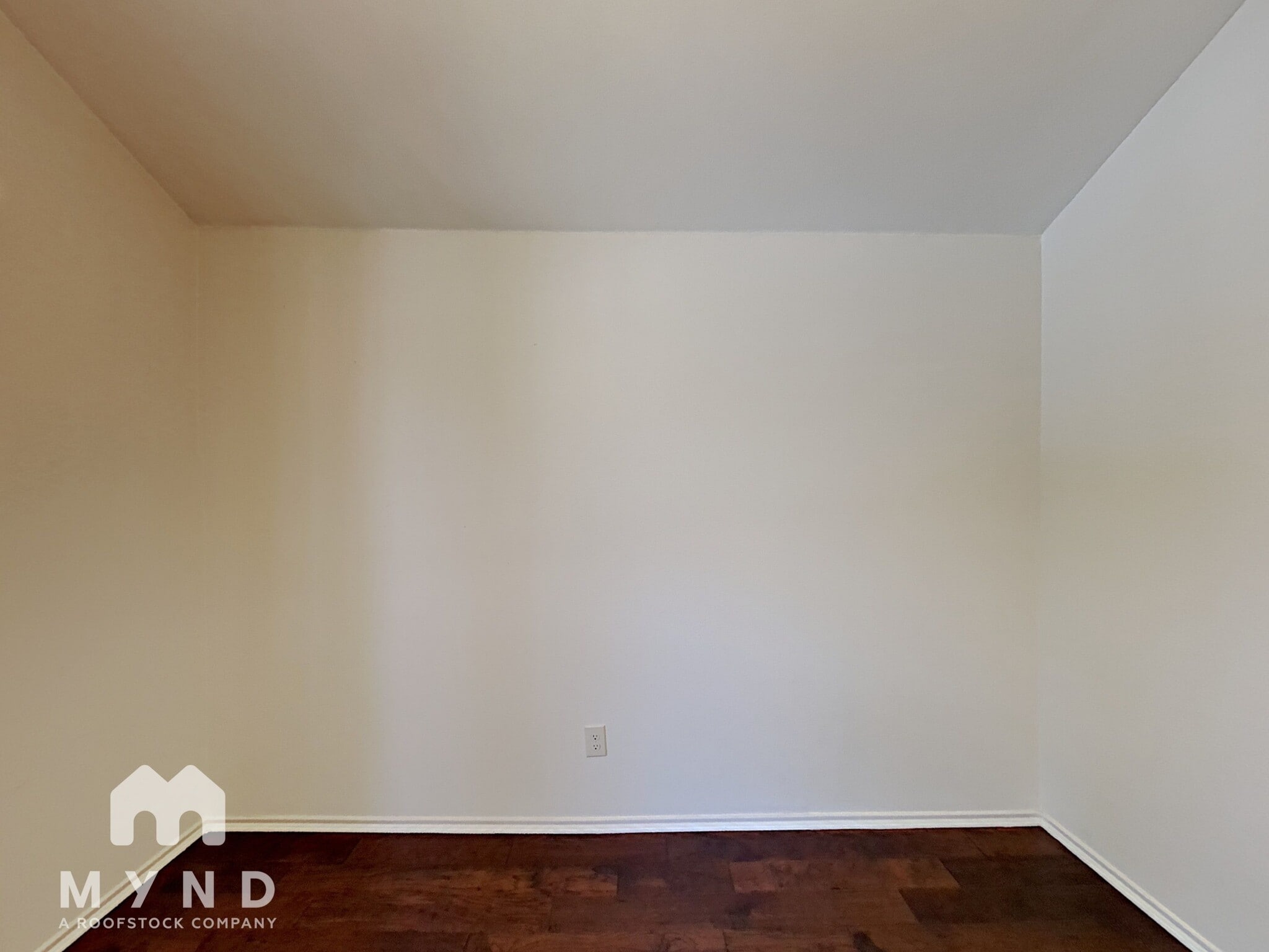 Building Photo - 5591 Coventry Drive