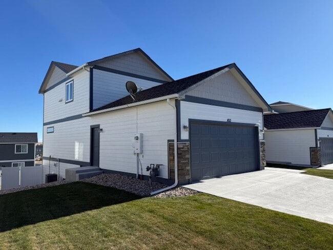 Building Photo - Fully Upgraded Executive Home For Lease