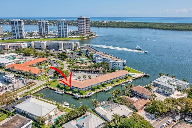 Building Photo - 68 Yacht Club Dr