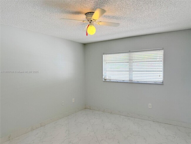 Building Photo - 8208 SW 81st Pl