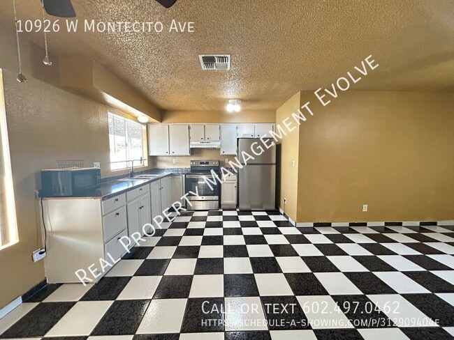 Building Photo - 10926 W Montecito Ave