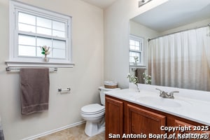 Building Photo - 15810 Redwoods Manor