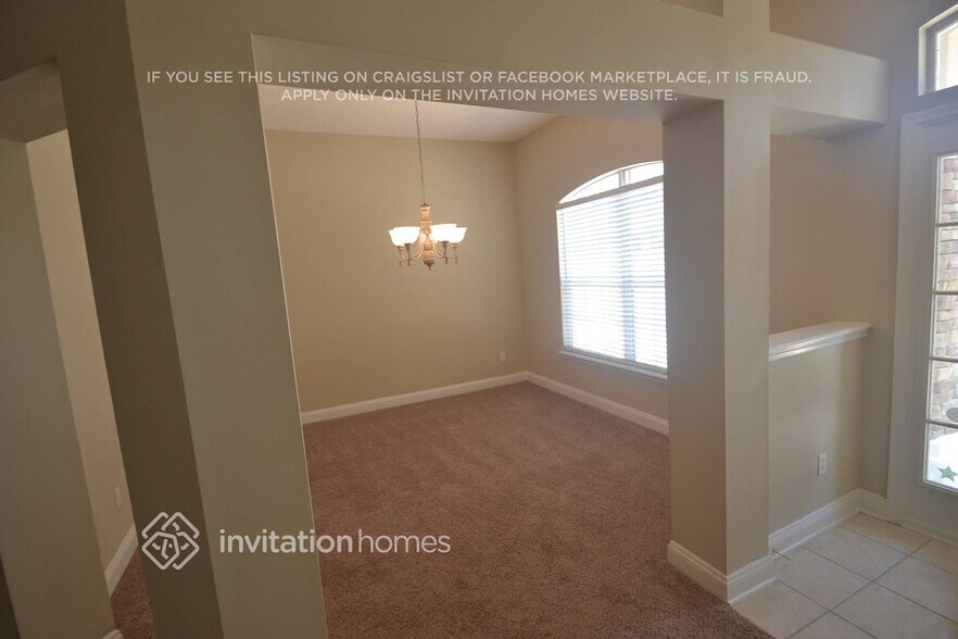 Building Photo - 382 Edge of Woods Rd