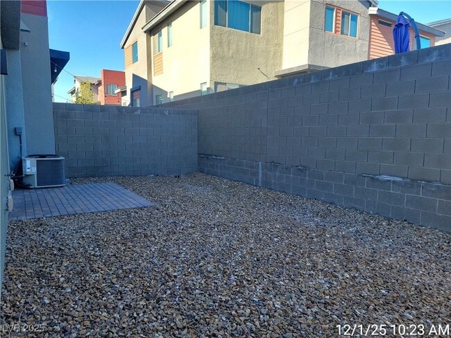 Building Photo - 3210 Centano Ave