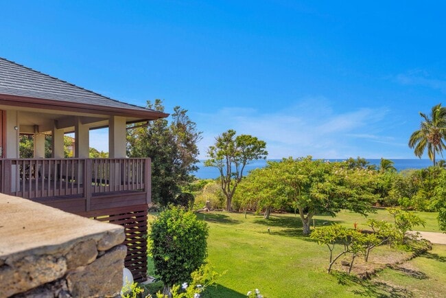 Building Photo - Launiupoko Long-Term Rental – Panoramic Views & Central A/C