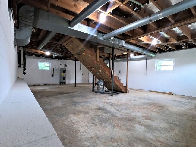 Building Photo - 1227 Rocky Hill Rd