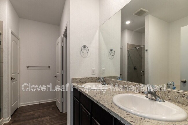 Building Photo - 3994 Turtle Creek