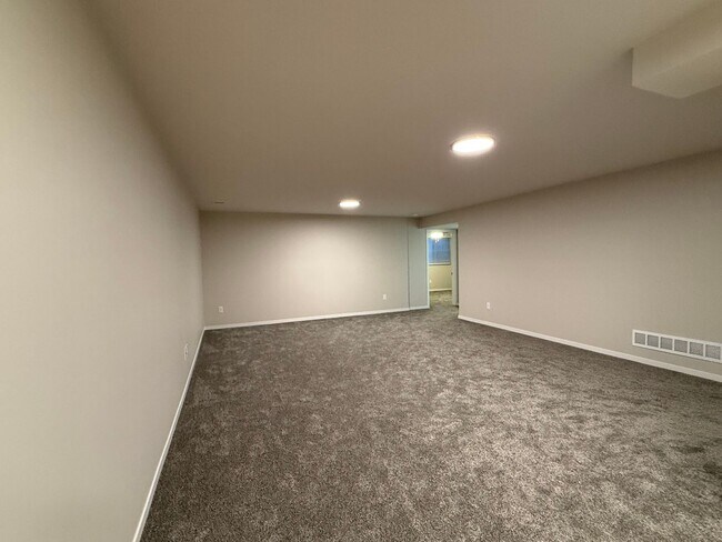 Building Photo - New Construction 3 bedroom/3 bath townhome in South Lincoln