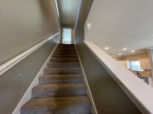 Building Photo - 537 N Keats Dr