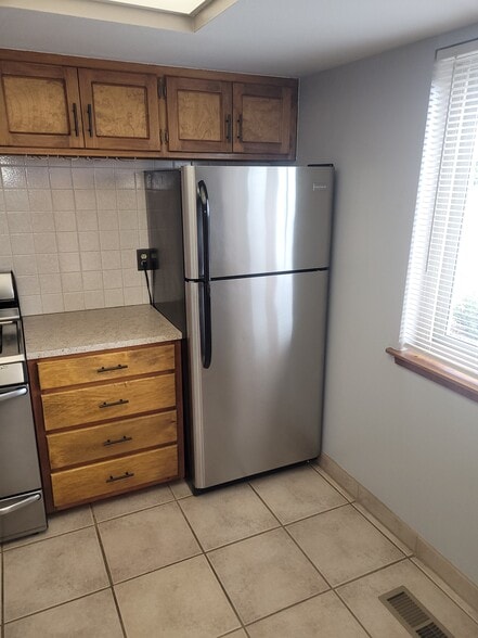 Building Photo - 1319 Pacheco Ct
