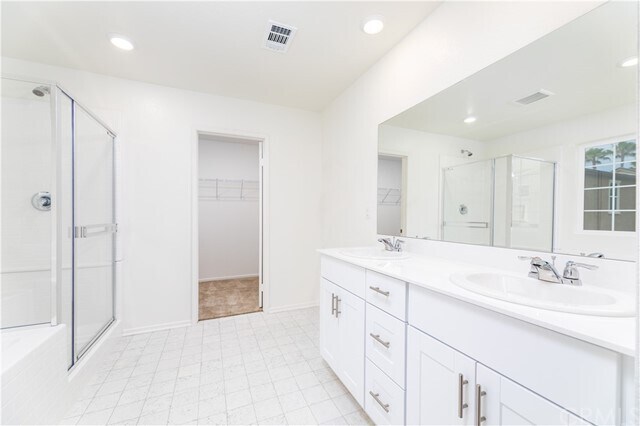 Building Photo - 9768 Solonia St