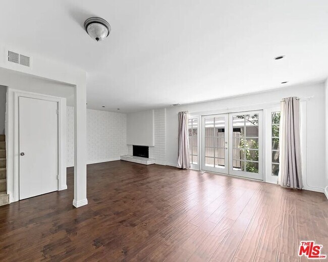 Building Photo - 18110 Killion St